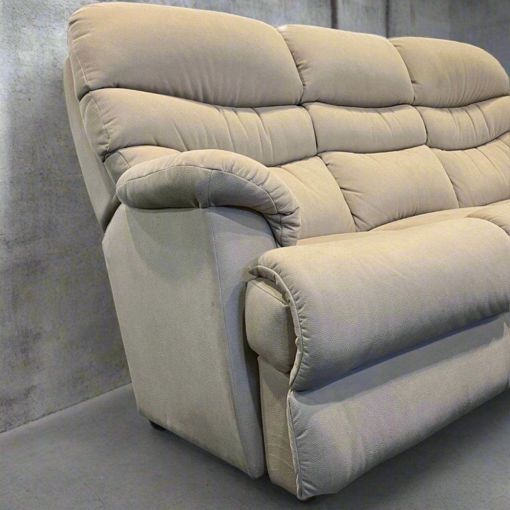 La - Z - Boy Cortland 3 Seat Sofa in Pacifico Light Grey - Clearance Item